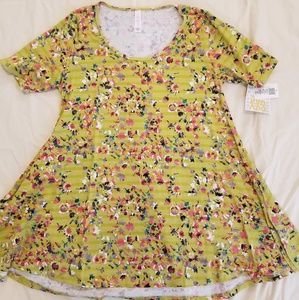 LulaRoe Perfect T top